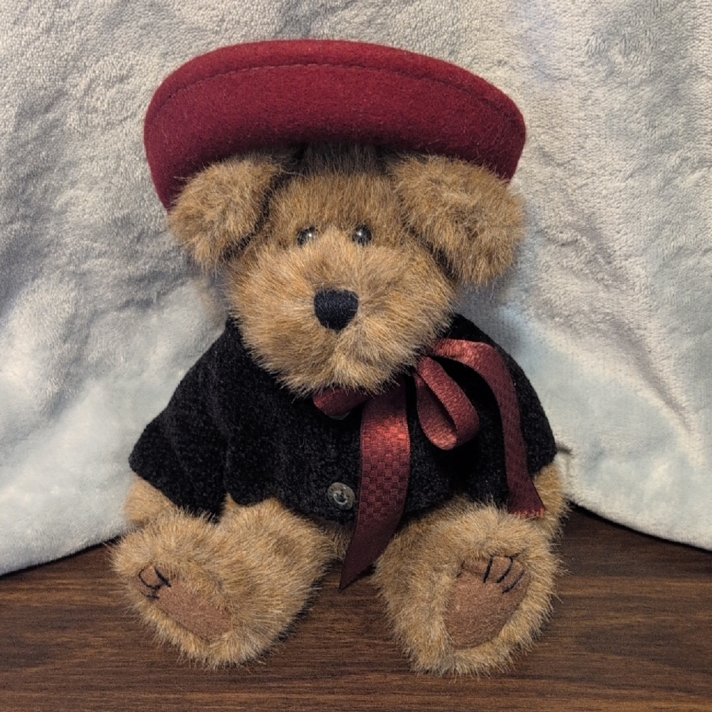 Boyds Bears Madeline Willoughby Plush with Red Hat and Black Coat